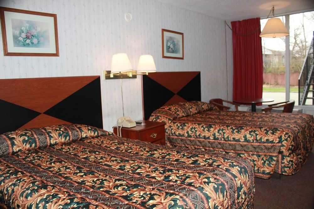 Red Carpet Inn - Louisville Esterno foto